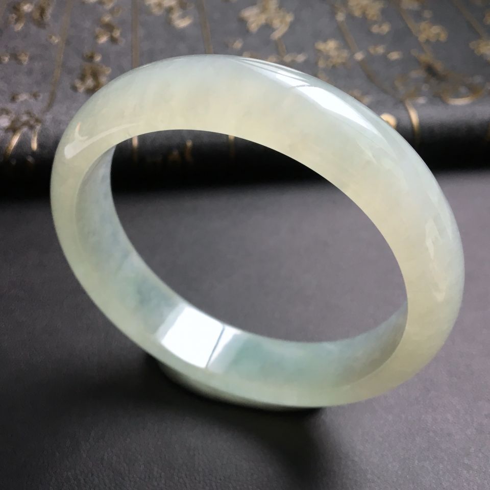 糯冰种晴水手镯(57.2mm)