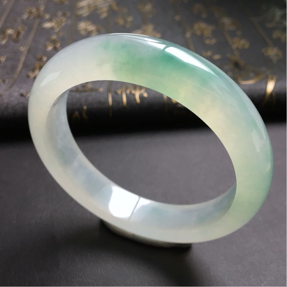 冰种飘绿花手镯(56.5mm)