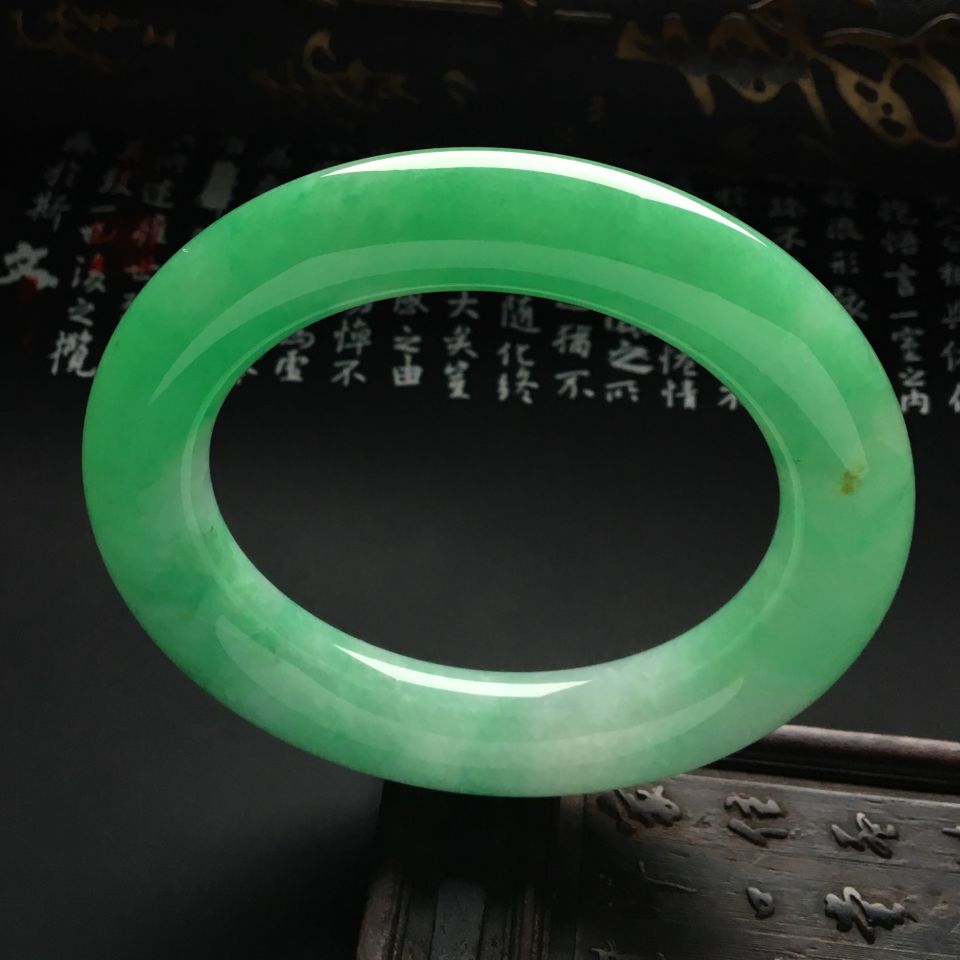 糯冰种翠色圆条手镯（58mm）