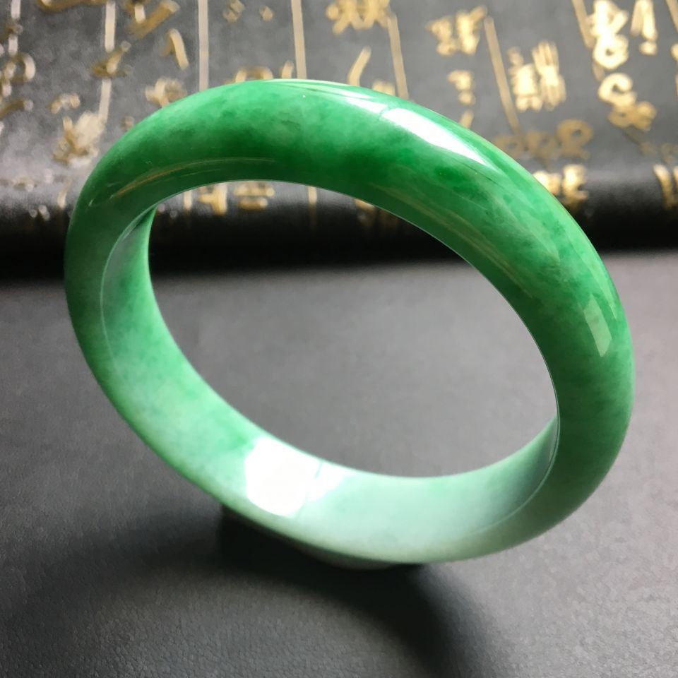 糯冰种飘翠手镯(58.6mm)