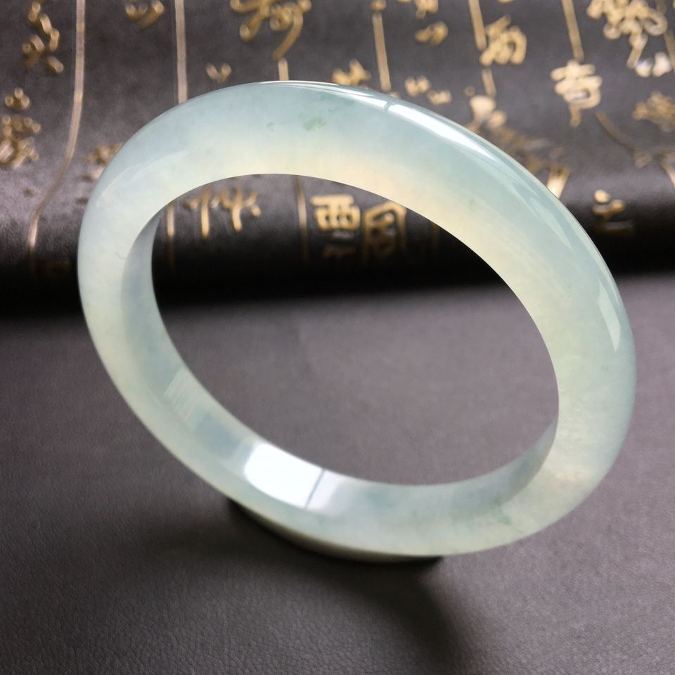 冰种略飘花手镯(56.6mm)