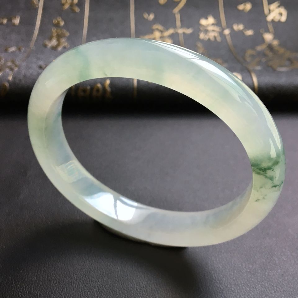 冰种飘花贵妃镯(55.4mm-48mm)