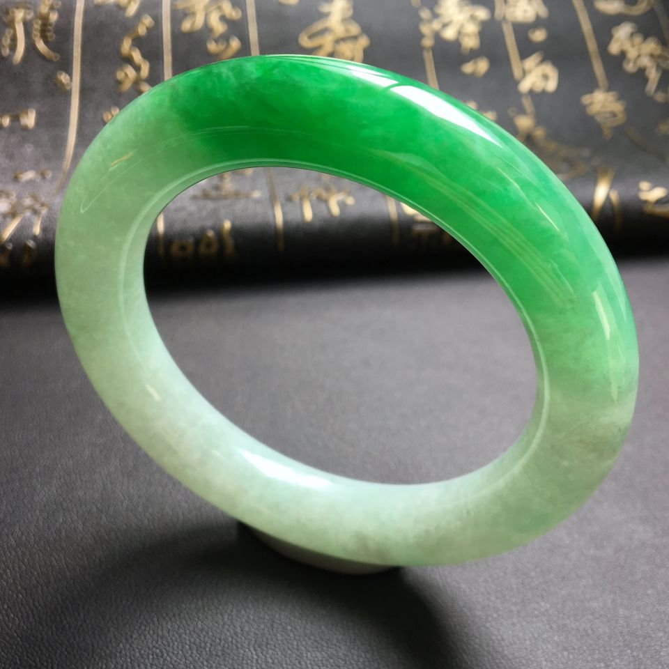 糯冰种飘翠圆条手镯(56.5mm)