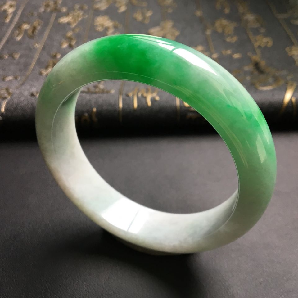 糯冰种飘翠手镯(55.6mm)