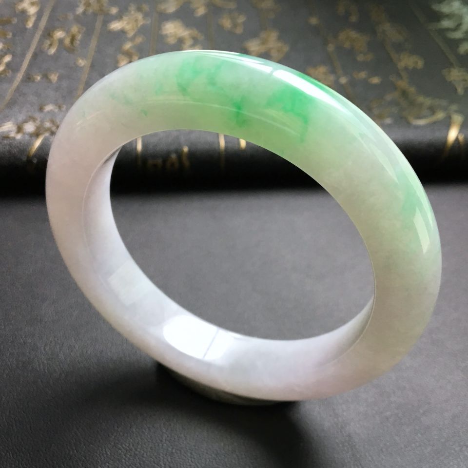 糯冰种飘翠手镯(57mm)