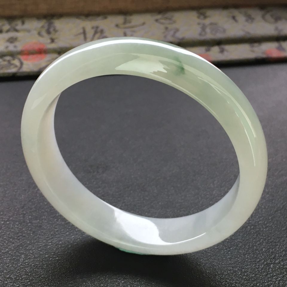 糯冰种晴水略飘花手镯(61.5mm)