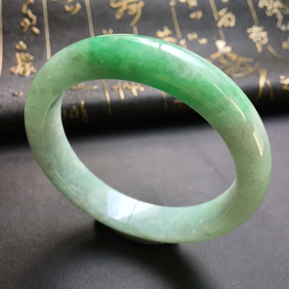 糯冰种飘翠手镯(56.6mm)