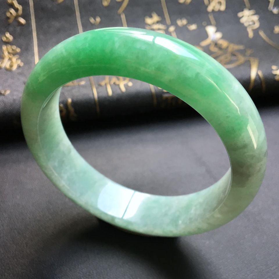 （一口价扫货）糯冰种飘翠手镯(56.8mm)