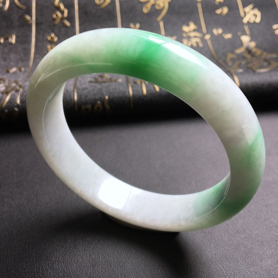 糯冰种飘翠手镯(58mm)