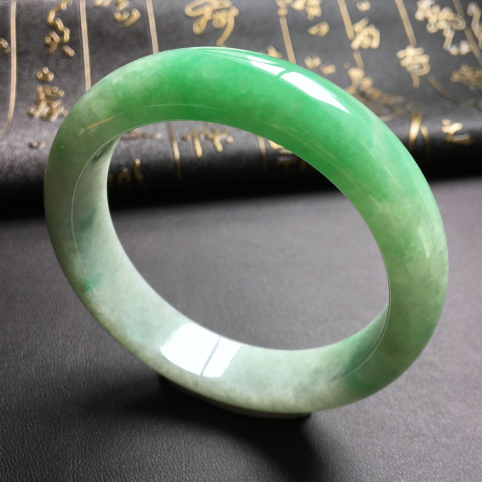 糯冰种飘翠手镯(58.5mm)