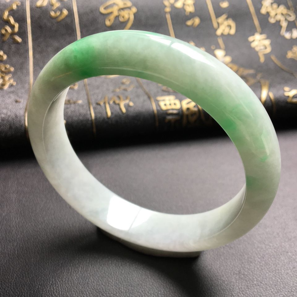 糯冰种飘翠手镯(56.2mm)