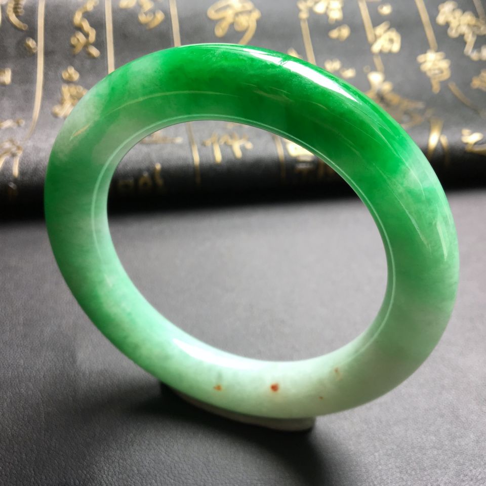 糯冰种飘阳绿圆条手镯(55.3mm)