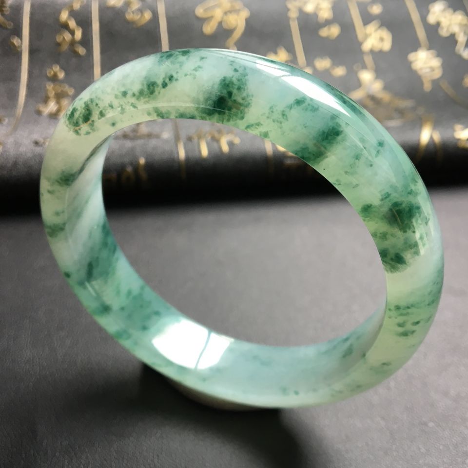 糯冰种飘花手镯(57mm)