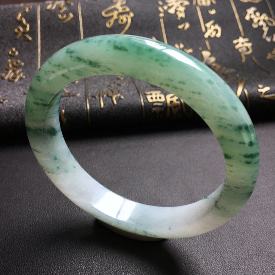 糯冰种飘花手镯(57.8mm)