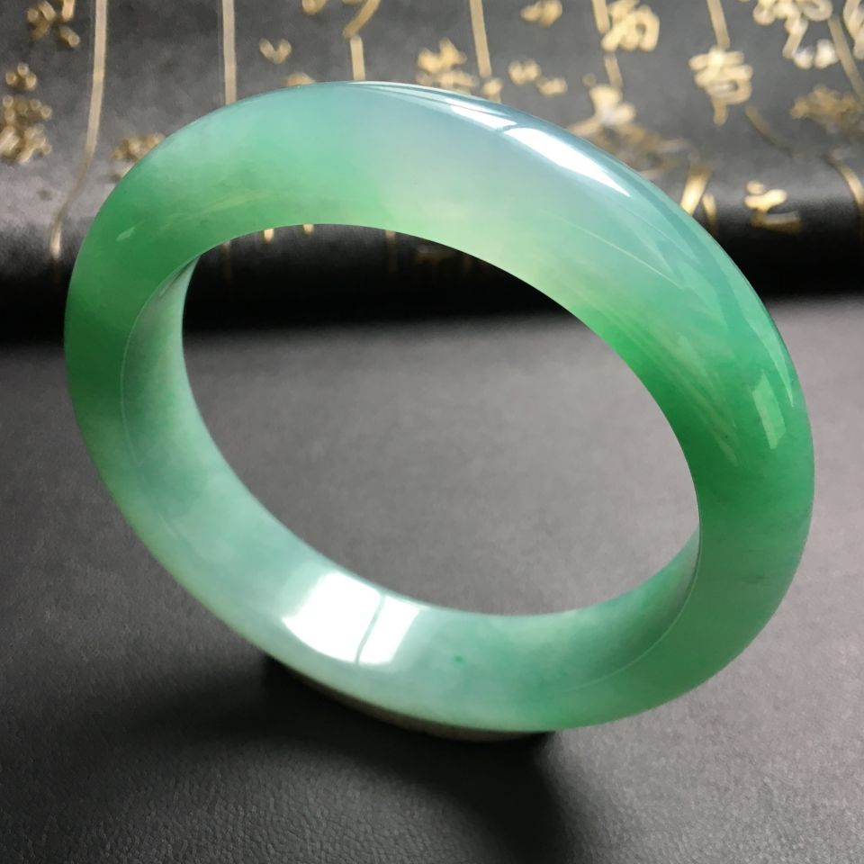 糯冰种晴水飘翠手镯(55.4mm)