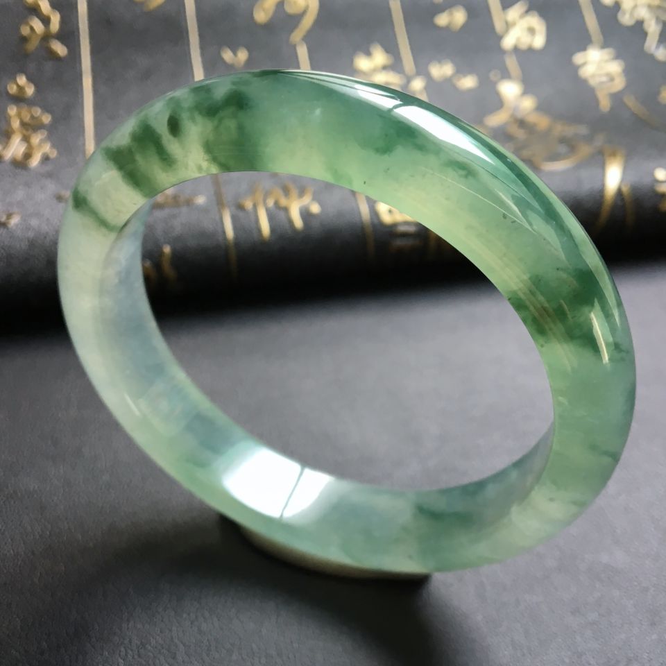 冰种飘花手镯(55.5mm)