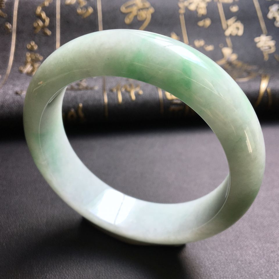 糯冰种飘翠手镯(55.8mm)