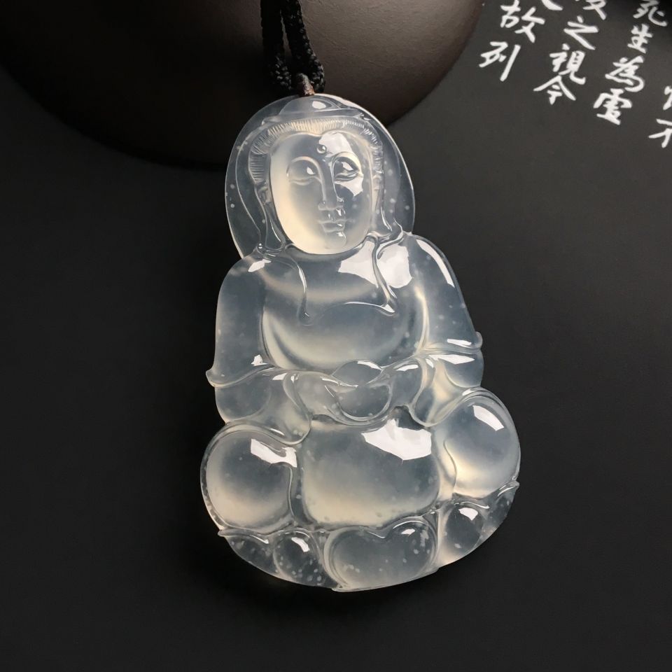 冰种淡晴水观音挂件