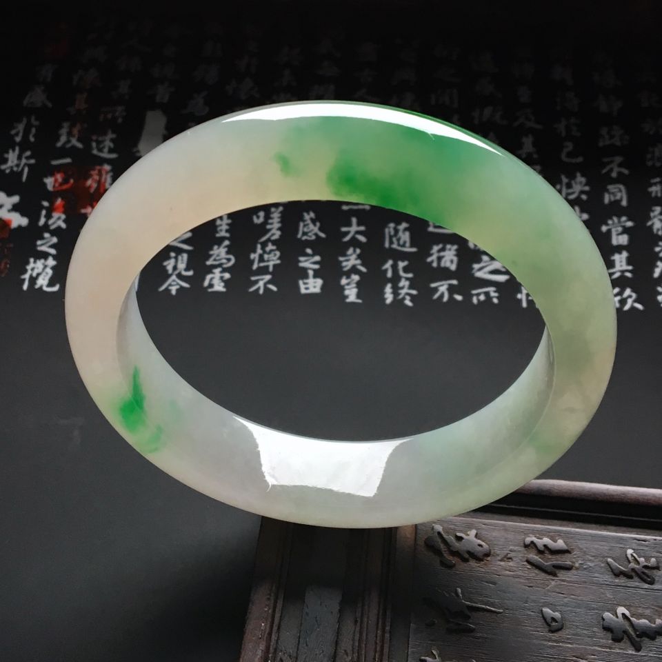 糯冰种飘翠手镯（56mm）