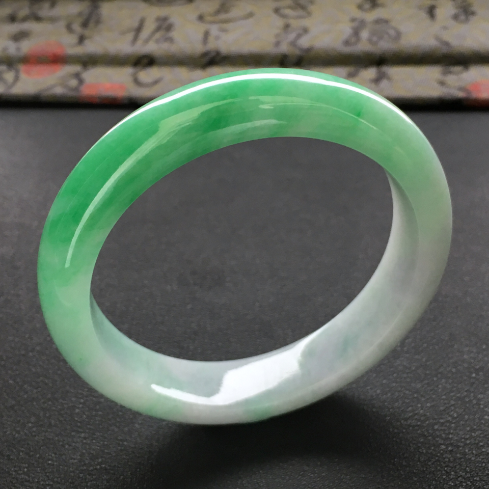 糯冰种飘翠手镯(56.6mm)