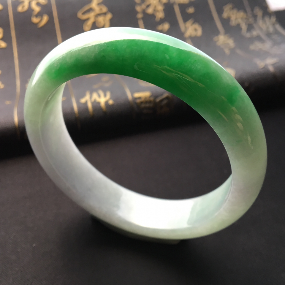 糯冰种飘翠手镯(58.6mm)