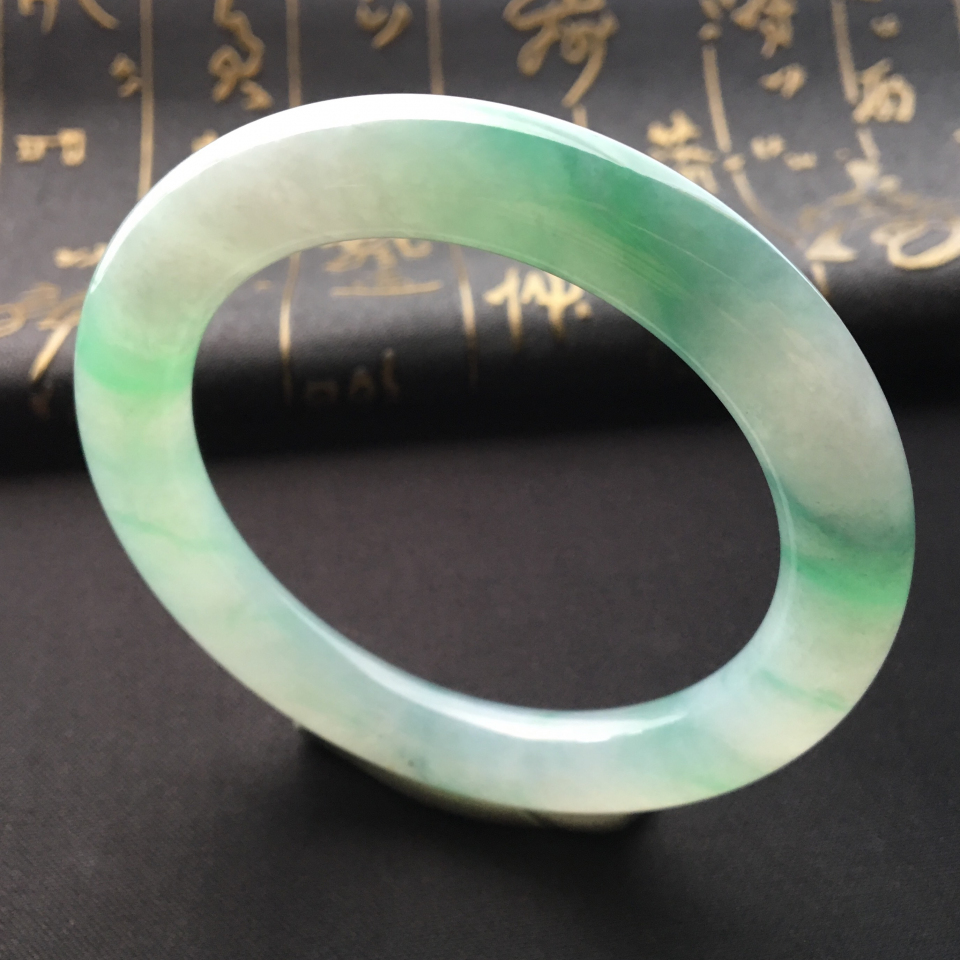 糯冰种飘绿花圆条手镯(56mm)