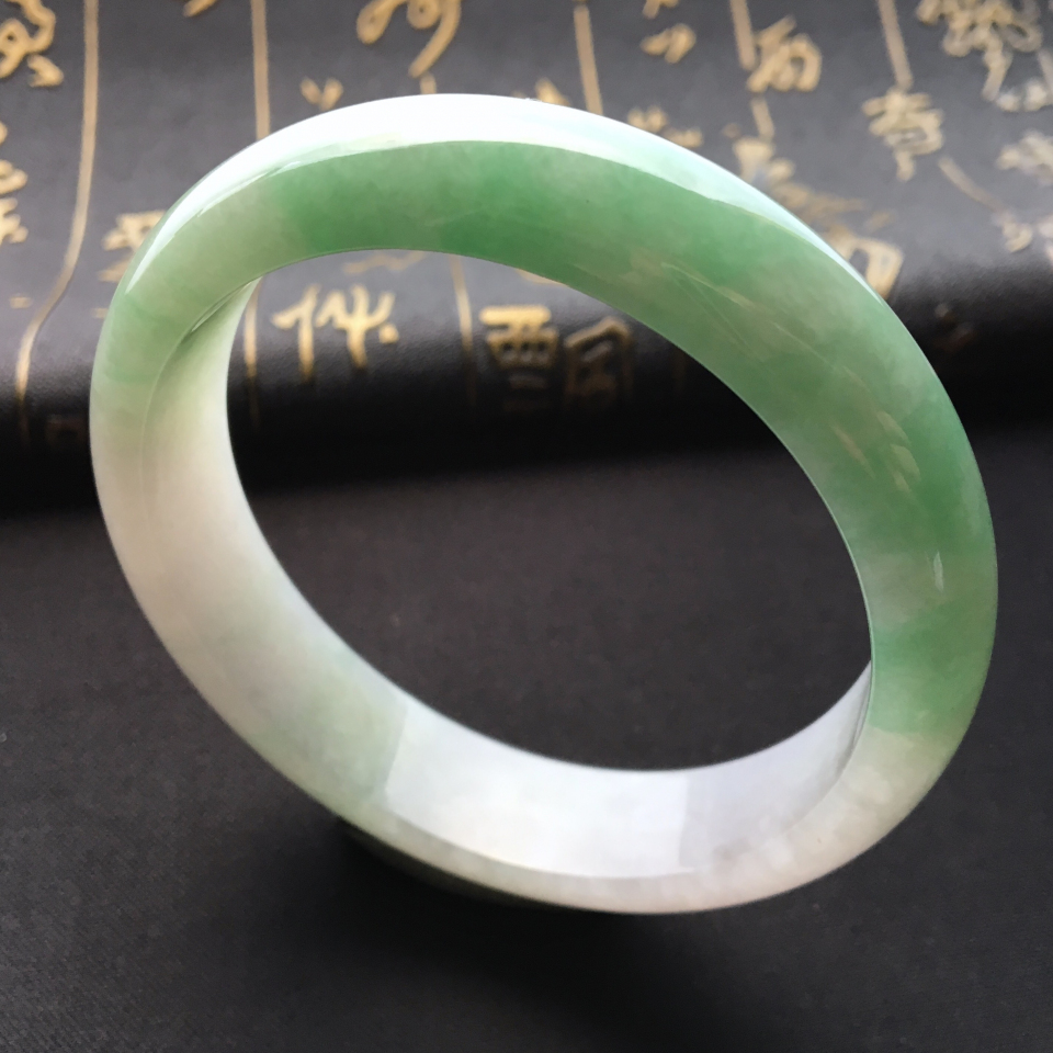 糯冰种飘翠手镯(57.5mm)