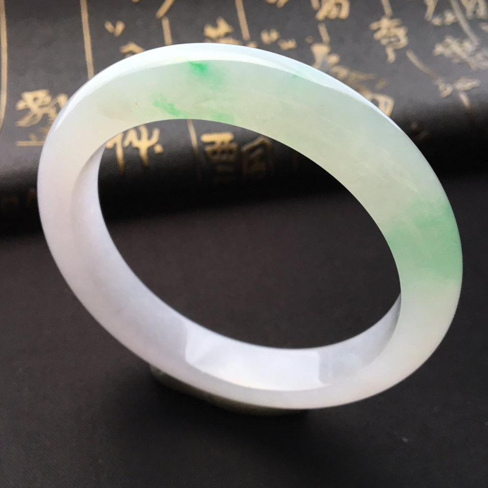 糯冰种飘翠手镯(56.5mm)