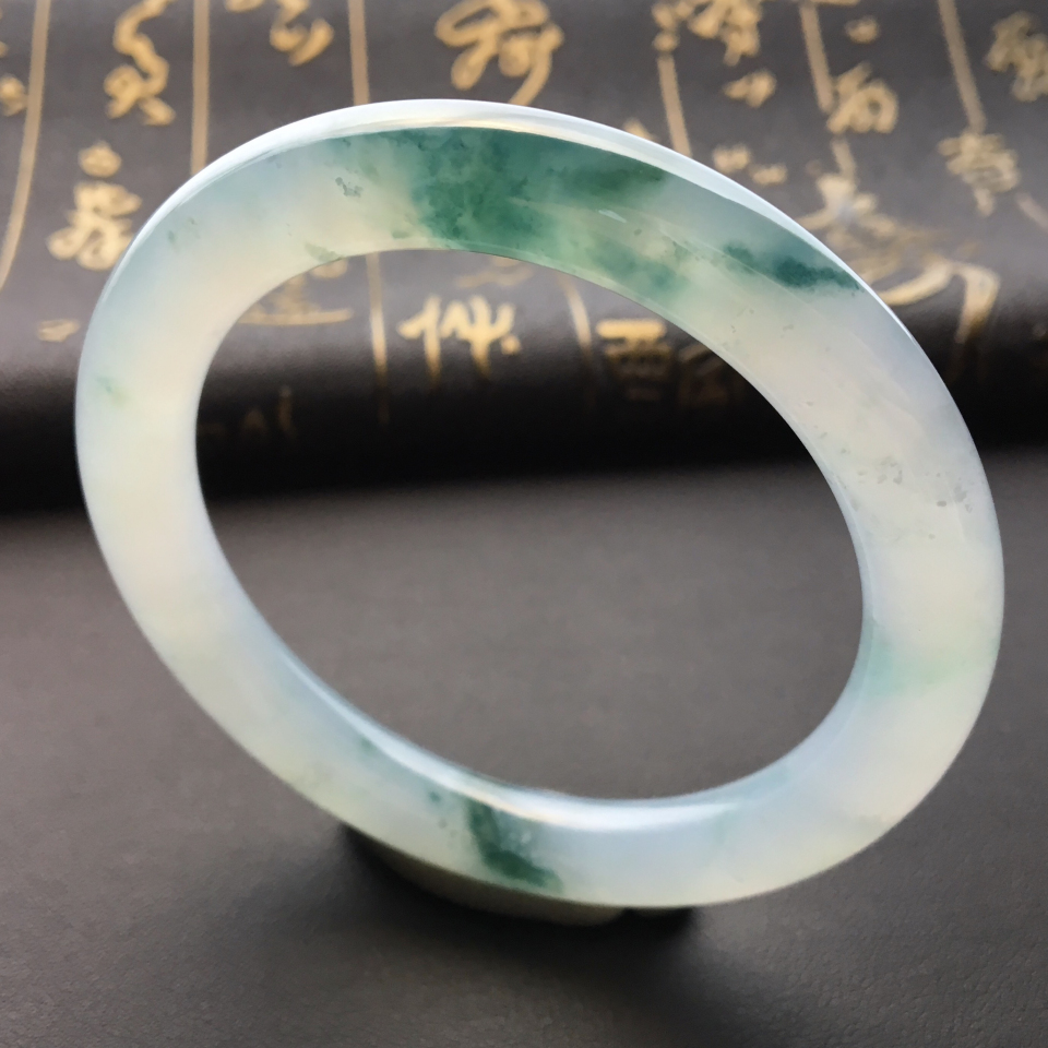 糯冰种飘花圆条手镯(54.6mm)