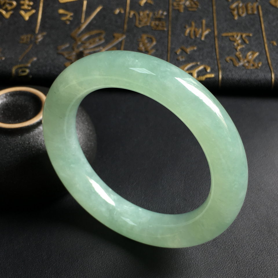 糯冰种晴水圆条手镯（54.5mm）