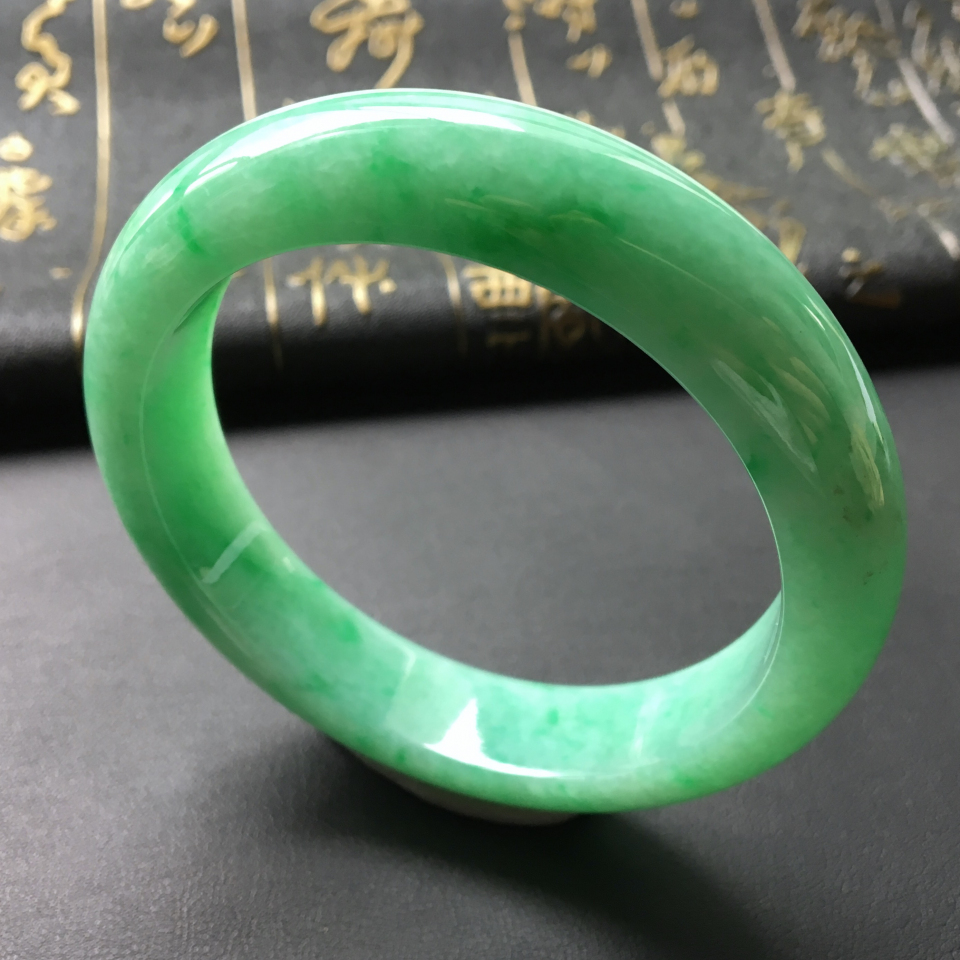 糯冰种飘翠手镯(57.5mm)