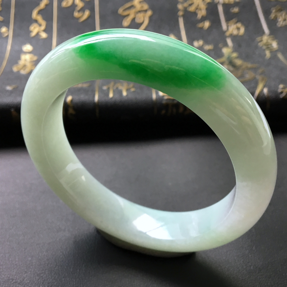 糯冰种飘翠手镯(56mm)