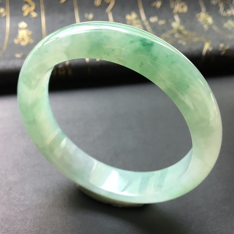 糯冰种晴水飘花手镯(58.2mm)