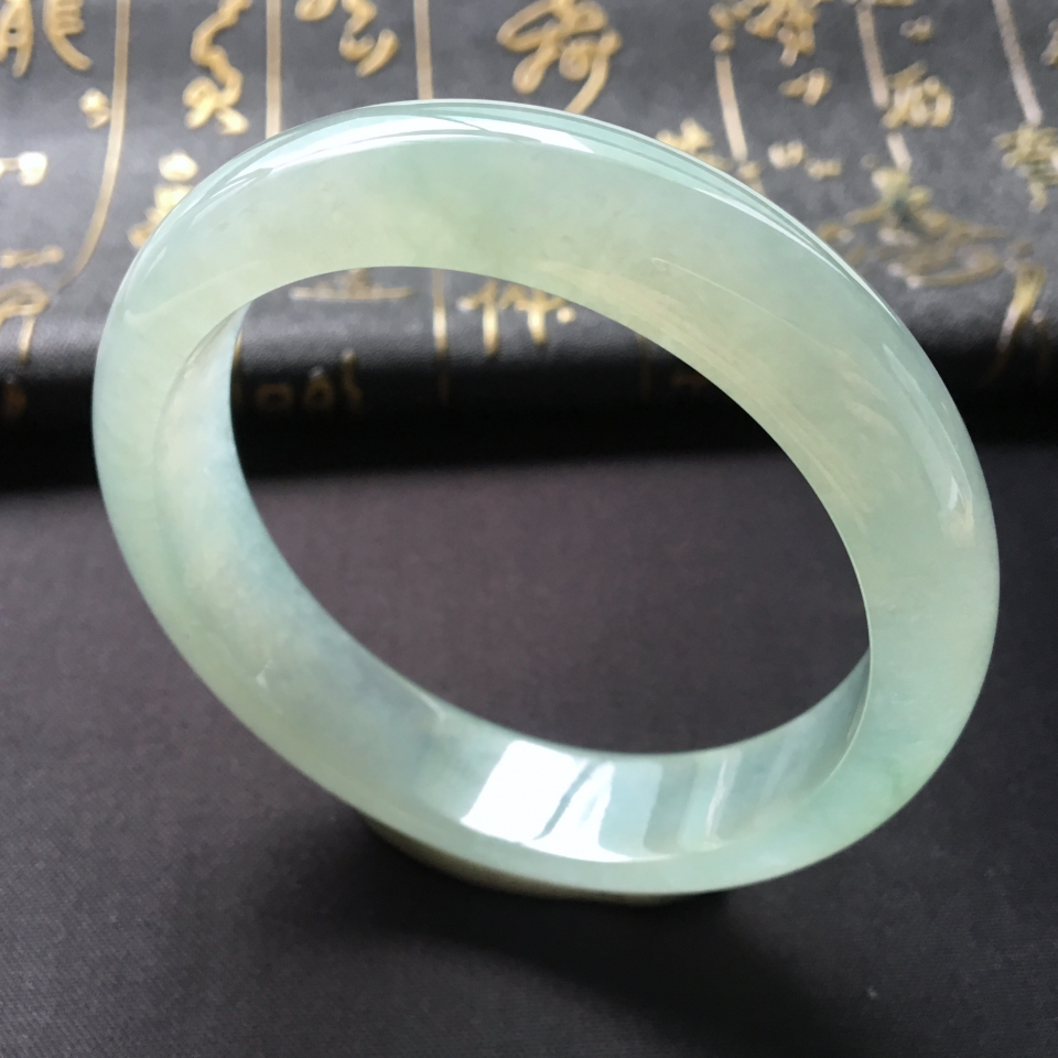 冰种晴水略飘花手镯(58.6mm)