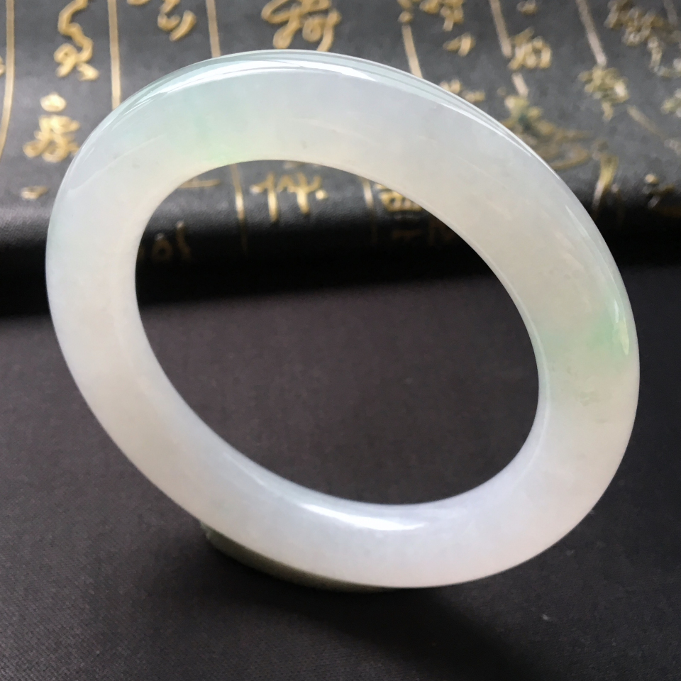 糯冰种略飘花圆条手镯(54mm)