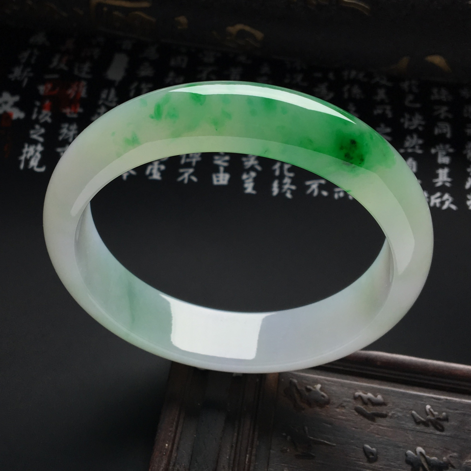 糯冰种飘翠手镯（56.5mm）