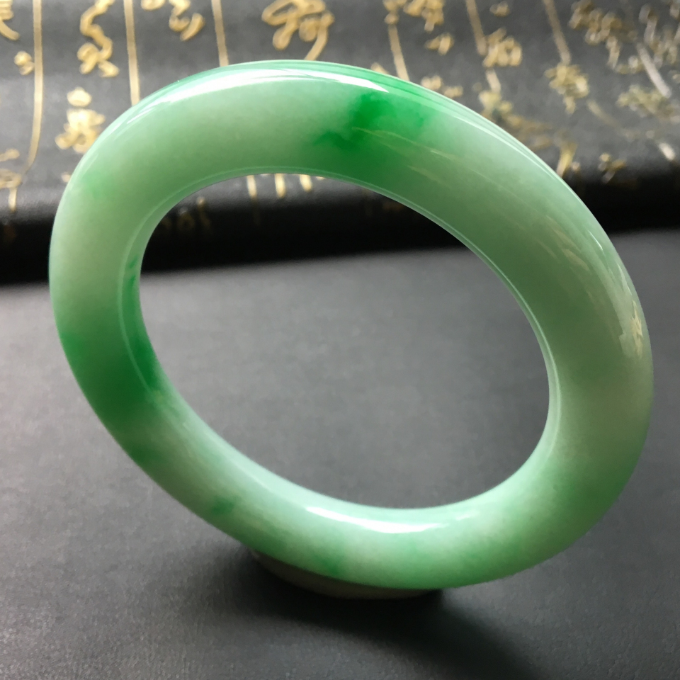 糯冰种飘翠圆条手镯(58.6mm)