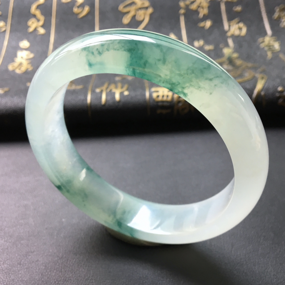 冰种飘花手镯(56mm)