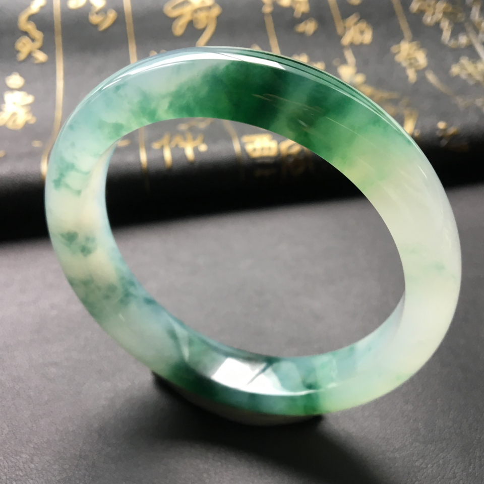 冰种飘花手镯(56mm)