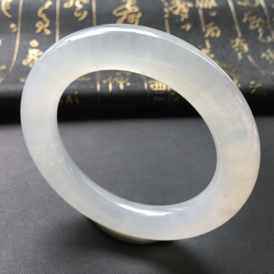 冰种淡晴水圆条手镯(56.5mm)