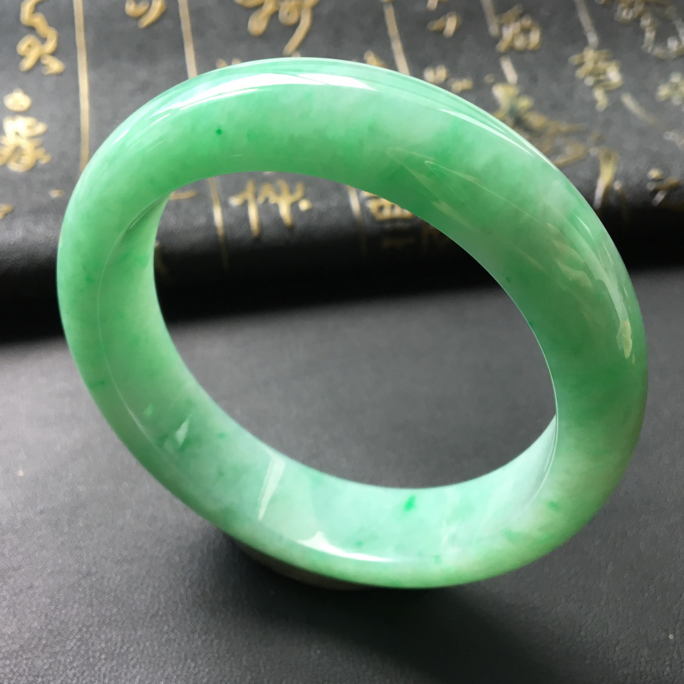 糯冰种飘翠手镯(55.4mm)