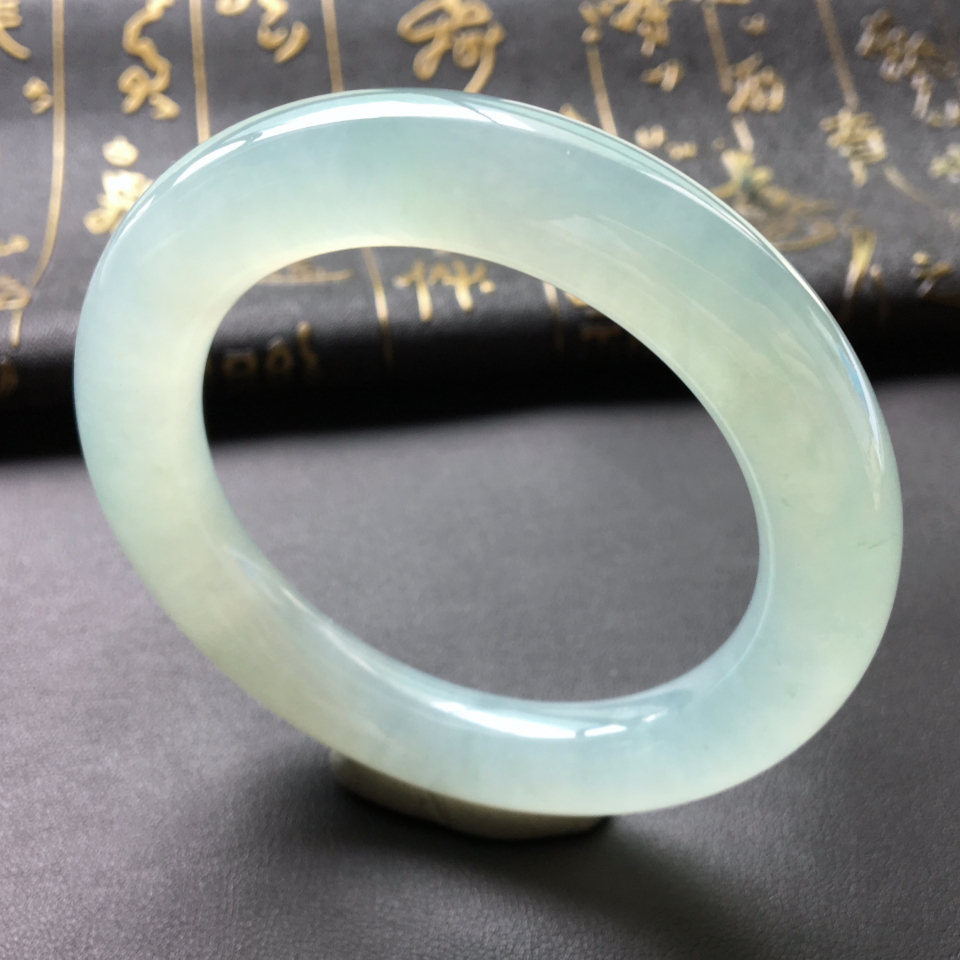 糯冰种晴水圆条手镯(55.6mm)