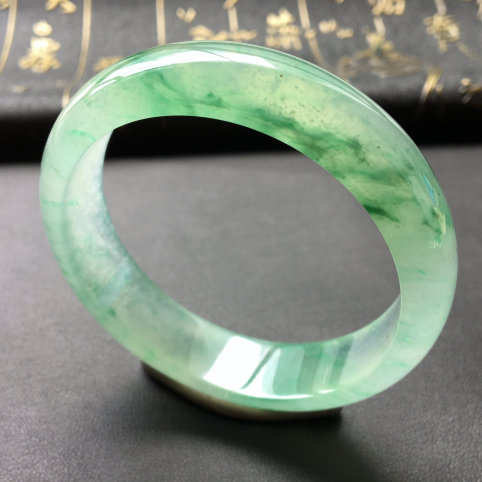 冰种飘绿花手镯(53.5mm)