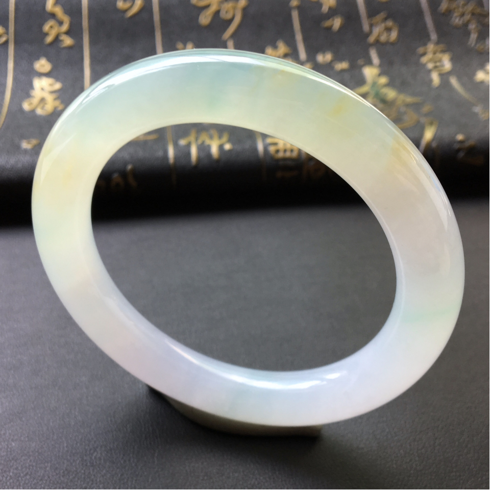 糯冰种晴水略带黄翡圆条手镯(57.2mm)