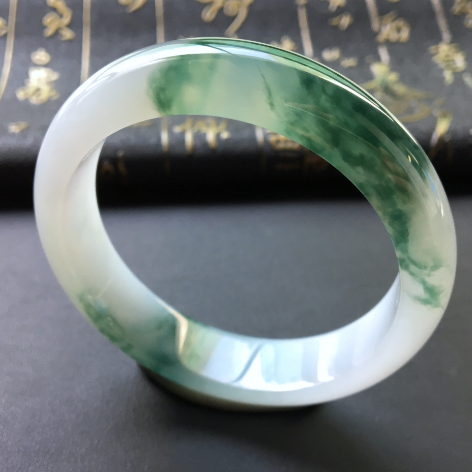 糯冰种飘花手镯(55.2mm)