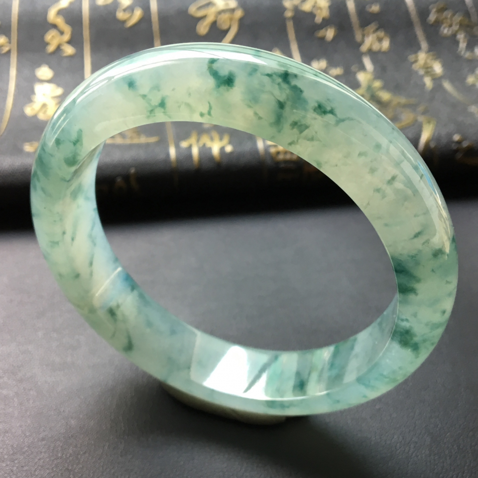 冰种飘花手镯(60.4mm)