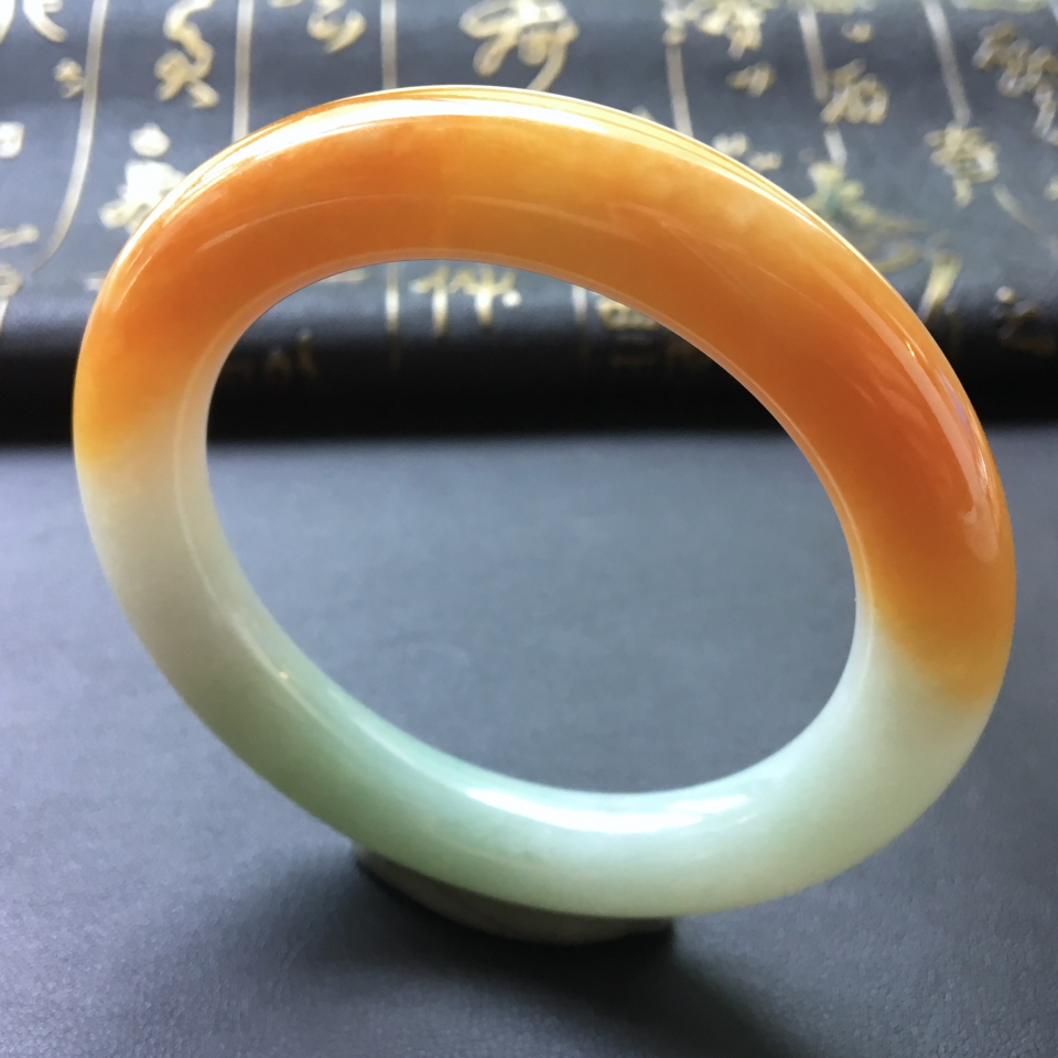 糯冰种黄翡圆条手镯(55mm)