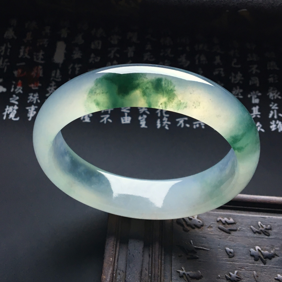 冰种飘花贵妃镯（51mm-56mm）