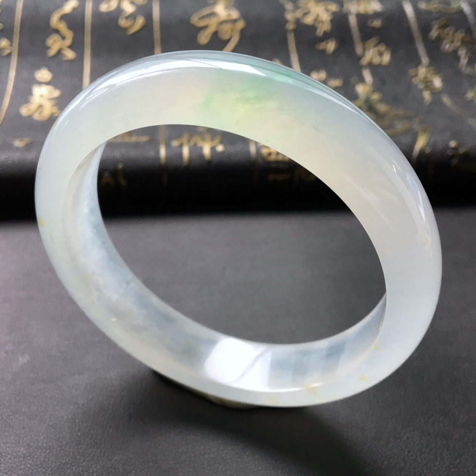 冰种略飘翠手镯(56.8mm)