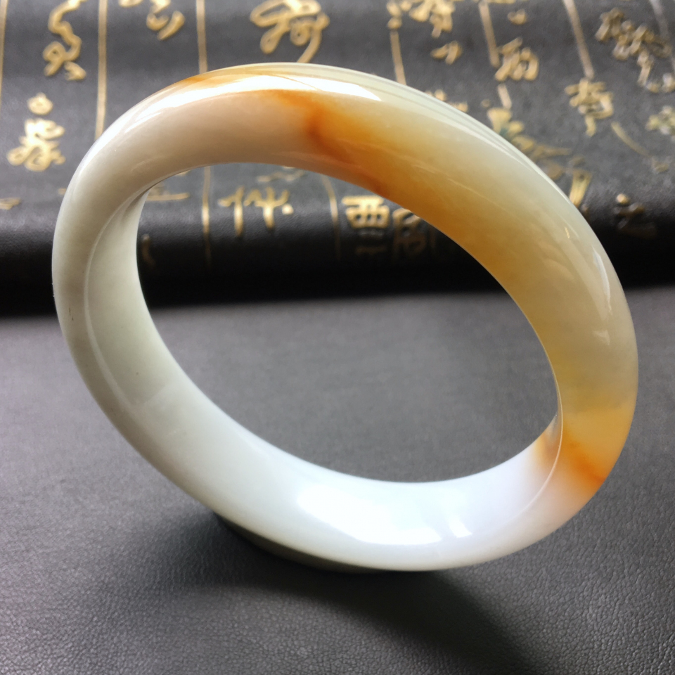 糯冰种黄翡手镯(59mm)